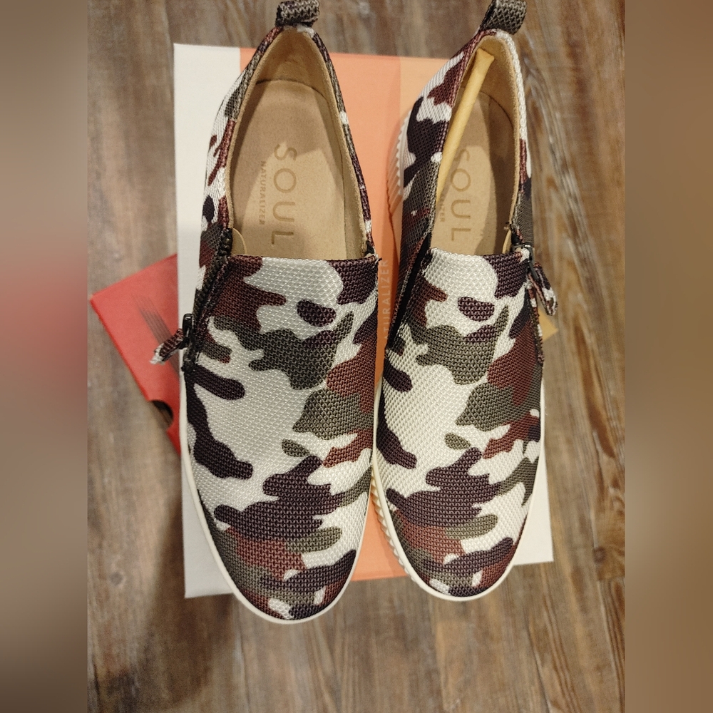 Camo Print Naturalizer Slip on Shoes
